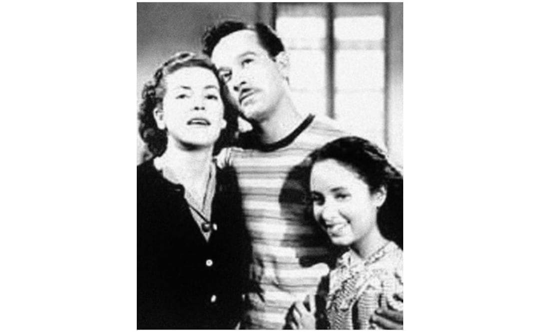 La actriz mexicana Blanca Estela Pavón, nació en Minatitlán Veracruz en 1923, recordada por su personaje de “La Chorreada”, esposa de “Pepe el Toro” en “Nosotros los pobres” (1948), murió cuando apenas tenía 23 años y tan sólo había actuado en 14 películas.