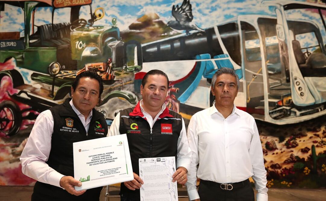 El secretario de Movilidad mexiquense, Edmundo Ranero Barrera, visitó las instalaciones de la línea Autotransportes San Pedro-Santa Clara. (Foto: Berenice Fregoso/El Universal)