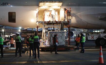 Llega a México un cargamento con un millón 160 mil dosis antiCovid de Astrazeneca