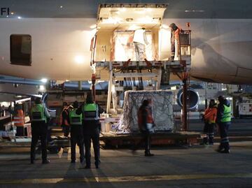 Llega a México un cargamento con un millón 160 mil dosis antiCovid de Astrazeneca