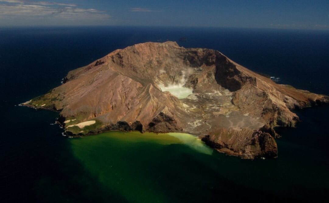 White Island, en Nueva Zelanda. A unos 40 km de las costas de la Isla Norte. (Foto: Krzysztof Belczyński)