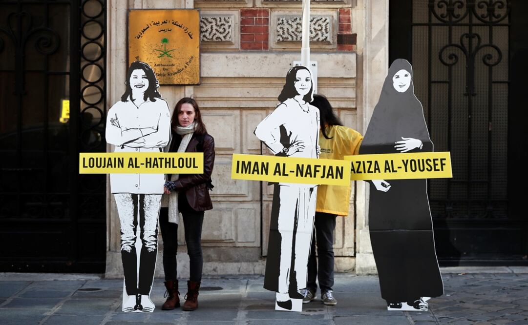 Demonstrators from Amnesty International stage the protest on International Women's day to urge Saudi authorities to release jailed women's rights activists - Photo: Benoit Tessier/REUTERS