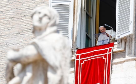 El Vaticano autoriza padrinos de bautismo transexuales, con condiciones