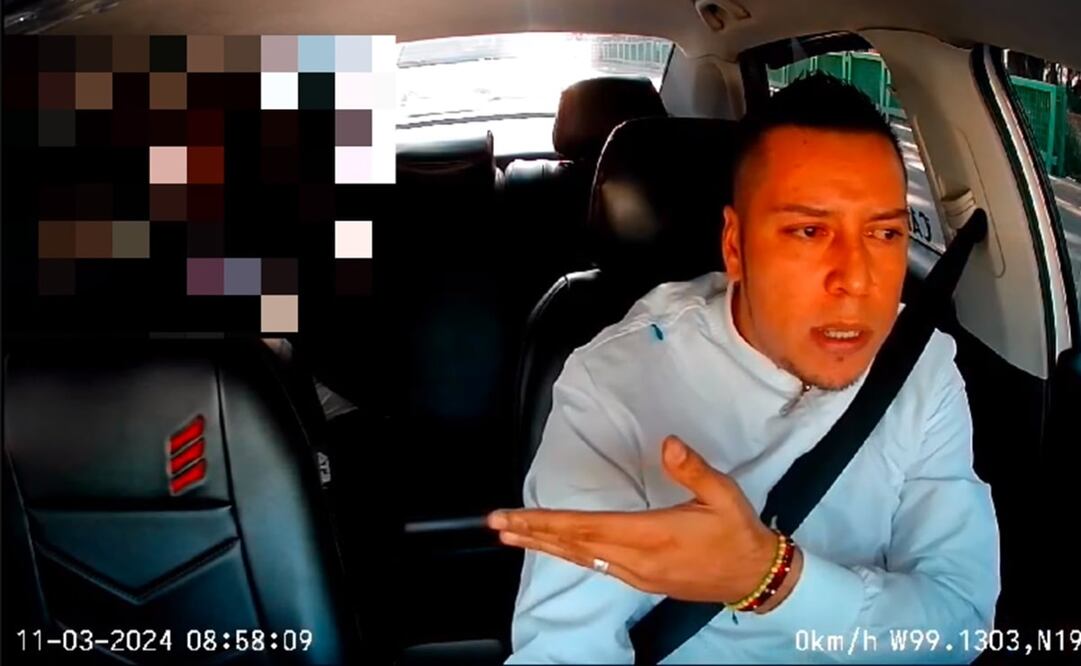 La mujer continuó insultando al taxista, quien se mostraba tranquilo y paciente, ante las ofensas. Foto: YouTube