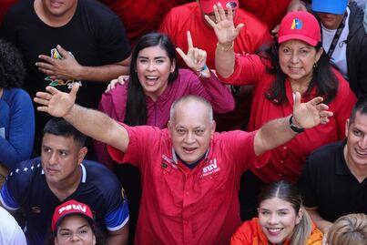 Venezuela denuncia plan de atacar Embajada argentina para "culpar" al gobierno de Maduro