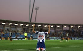 Santiago Giménez anotó su primer gol con el Porto en el triunfo sobre Casa Pia