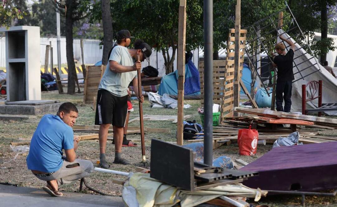 Migrantes instalados en la Venustiano Carranza fueron trasladados al Parque Guadalupe (01/04/2025). Foto: Fernanda Rojas / El universal