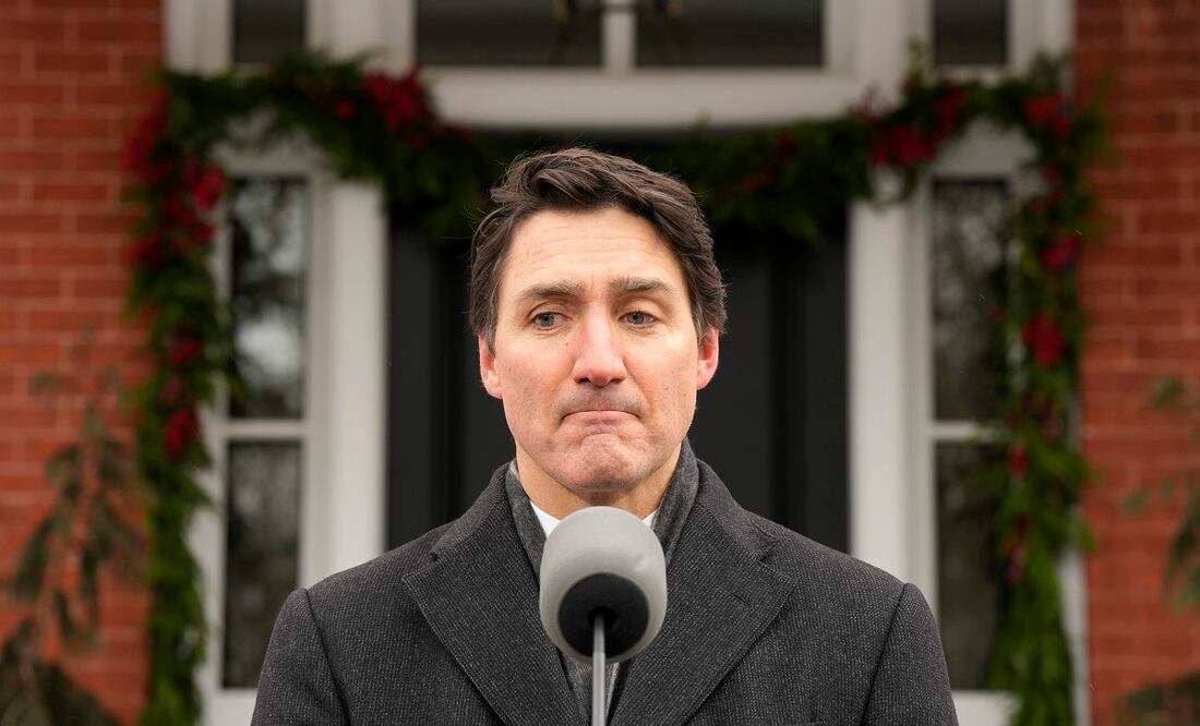 El primer ministro de Canadá, Justin Trudeau, al anunciar su renuncia, este lunes 6 de enero de 2025, en Ottawa. FOTO:AP