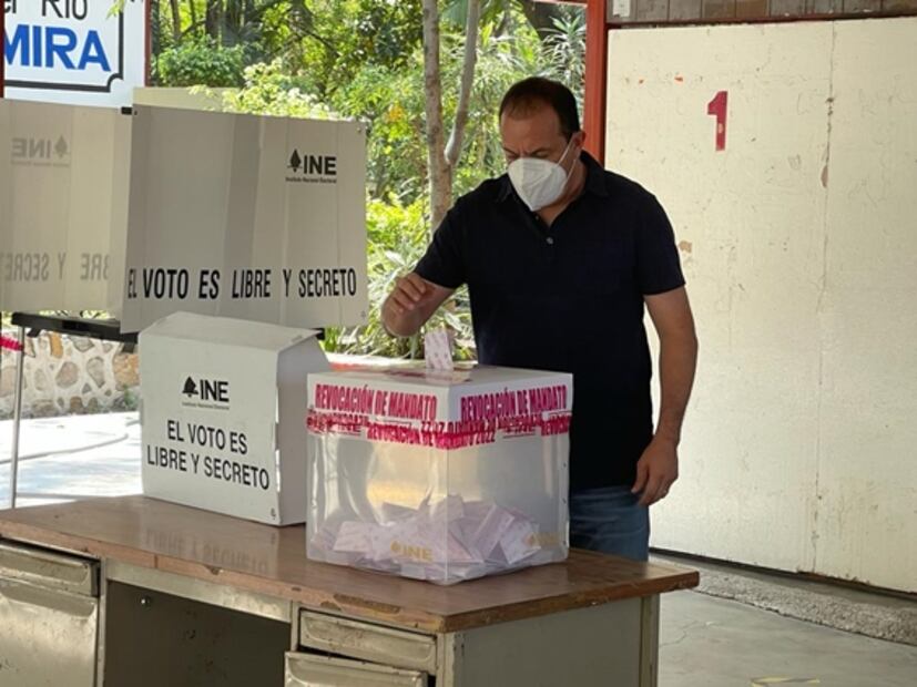 Gobernadores emiten su voto en la consulta de Revocación de mandato