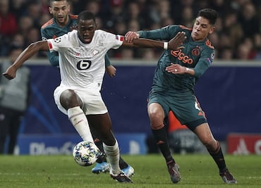 Ajax con Edson triunfa ante el Lille en Champions League