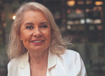 Carla Estrada alista su libro biográfico