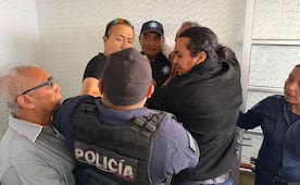 Conflicto por feria comunitaria escala en Hidalgo; adulto mayor es sometido por policías de Mineral de la Reforma