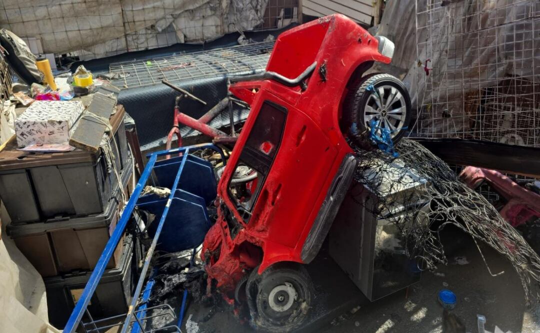 Incendio en Tepito; al menos ocho locales calcinados sobre Eje 1 Norte. Foto: Juan Carlos Williams