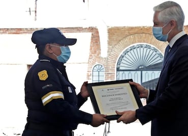 En el Día del Policía Mexiquense, Del Mazo reconoce a elementos destacados