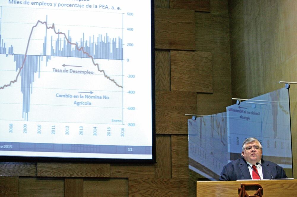 Agustín Carstens dijo que uno de los riesgos para el crecimiento económico es que se acentúe la volatilidad financiera (IVÁN STEPHENS. EL UNIVERSAL)