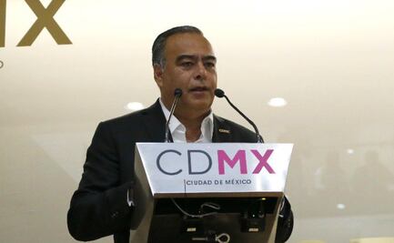 Quién es Raymundo Collins, exfuncionario al que le aseguraron 41 autos clásicos 