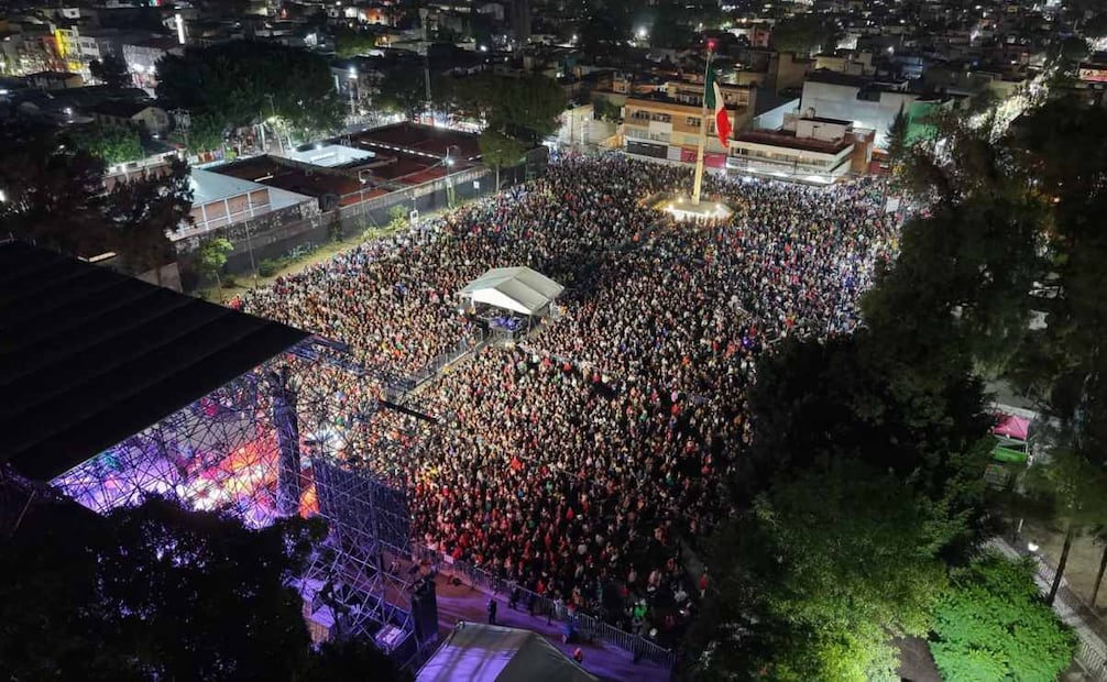 Aleida Alavez durante el grito de Independencia en Iztapalapa. Foto: Especial