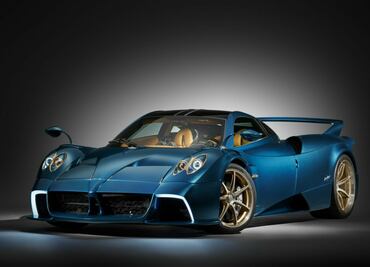 Este es el primer Pagani con transmisión manual