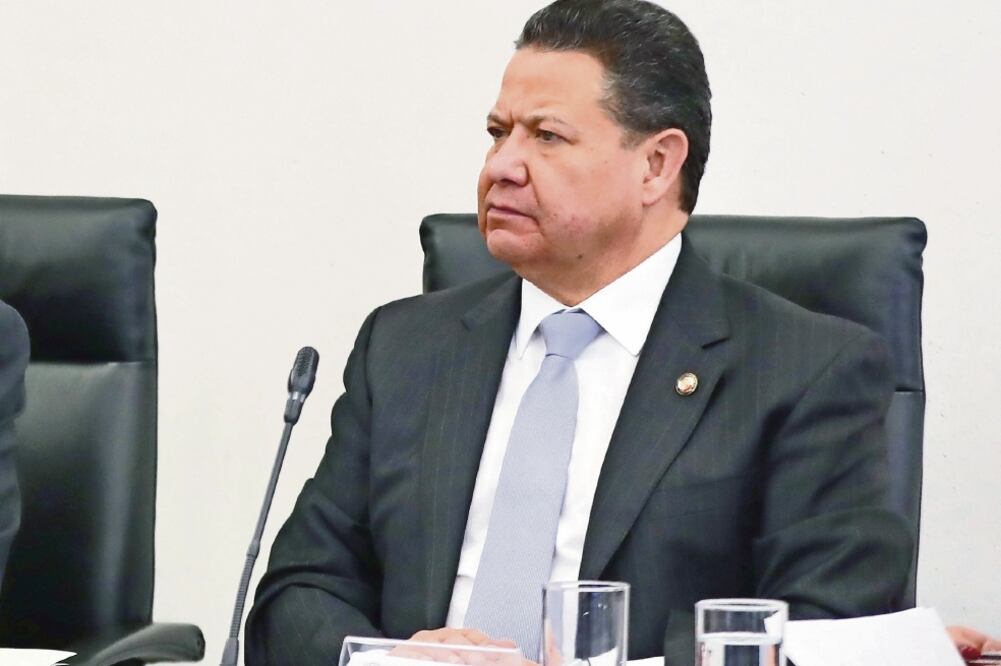 Propone destacar perfiles. Julio Menchaca dijo que se debe privilegiar un alto reconocimiento social entre los 27 aspirantes a fiscal general. (ARCHIVO EL UNIVERSAL)