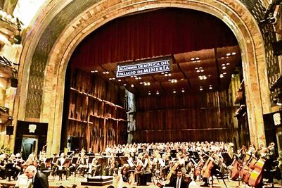 Burocracia tiene Navidad millonaria