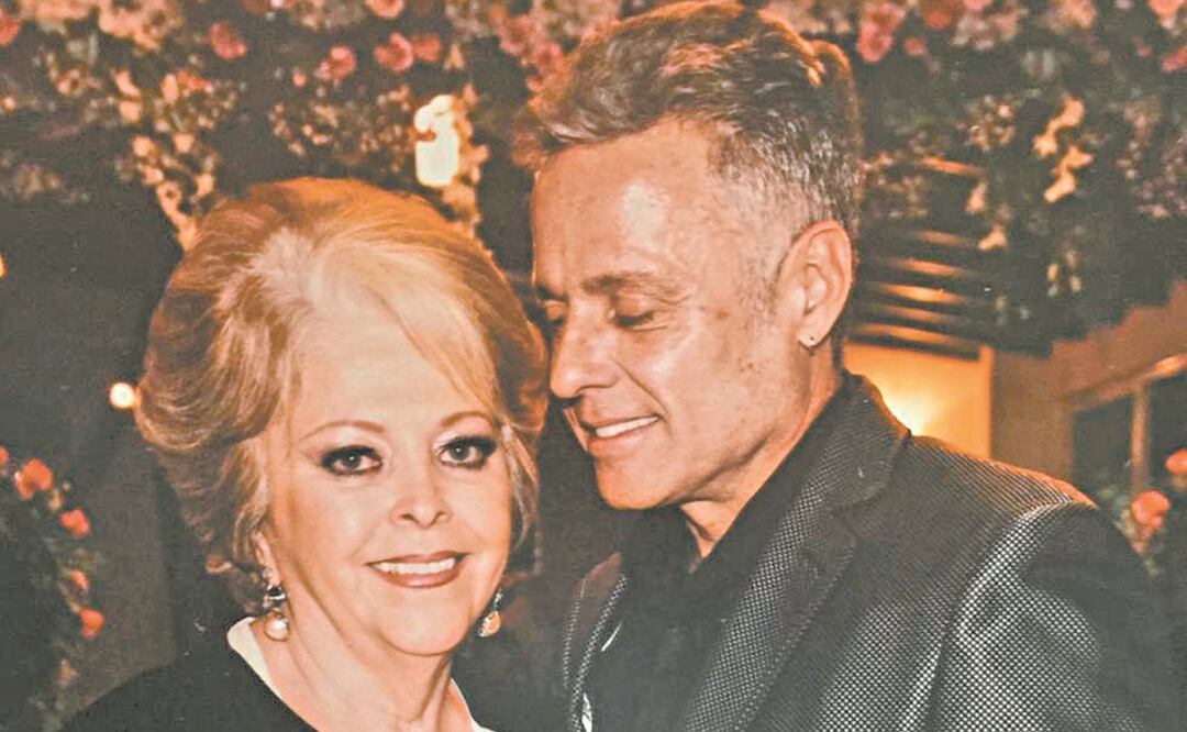 Recientemente, el actor decidió mudar a su mamá a una casa de retiro, donde asegura, será atendida como se merece. FOTOS: ARCHIVO EL UNIVERSAL E INSTAGRAM