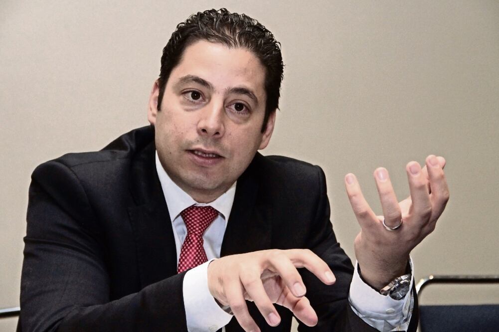 Además de los autos de importación, se estima que haya 350 mil autos “ch o co l ate” que no presentaron documentación ante los aduanales (JUAN BOITES. EL UNIVERSAL)