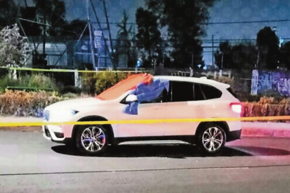 Según el peritaje inicial, el agresor pudo ser un conocido de la víctima con el que estaba platicando dentro de la camioneta. Foto: ESPECIAL
