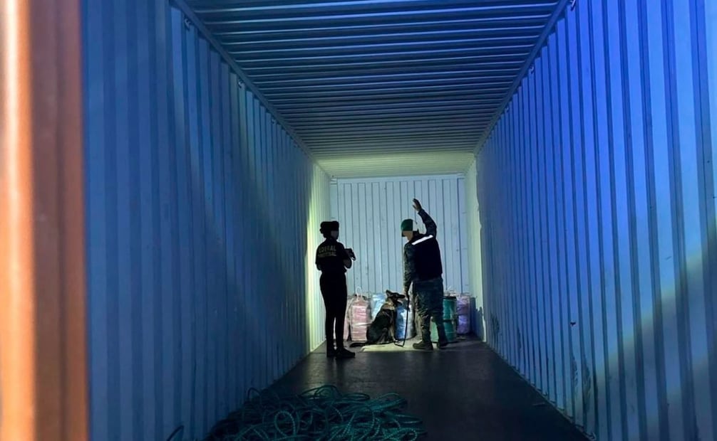 Marina asegura más de una tonelada de cocaína en el recinto portuario de Lázaro Cárdenas, Michoacán. Foto: Especial