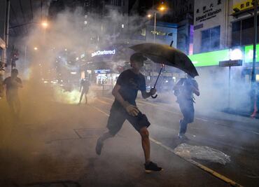 Hong Kong no descarta vetar acceso a internet para frenar protestas