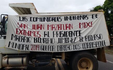 Bloqueo de carretera Transístmica cumple 4 días; retienen a 5 personas