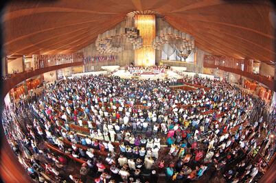 Ofician primera misa en náhuatl en la Basílica de Guadalupe