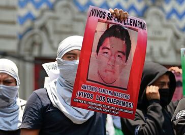 Poder militar sin contrapesos en caso Ayotzinapa: Centro Prodh