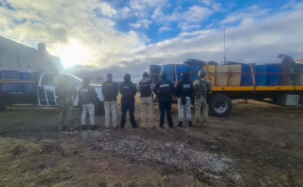 Detenidos por robo de combustible (06/01/2026). Foto: Especial