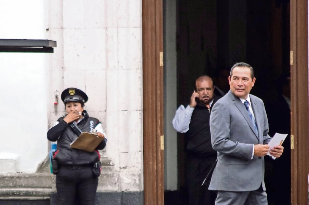 Blindan a compadre de Peña Nieto