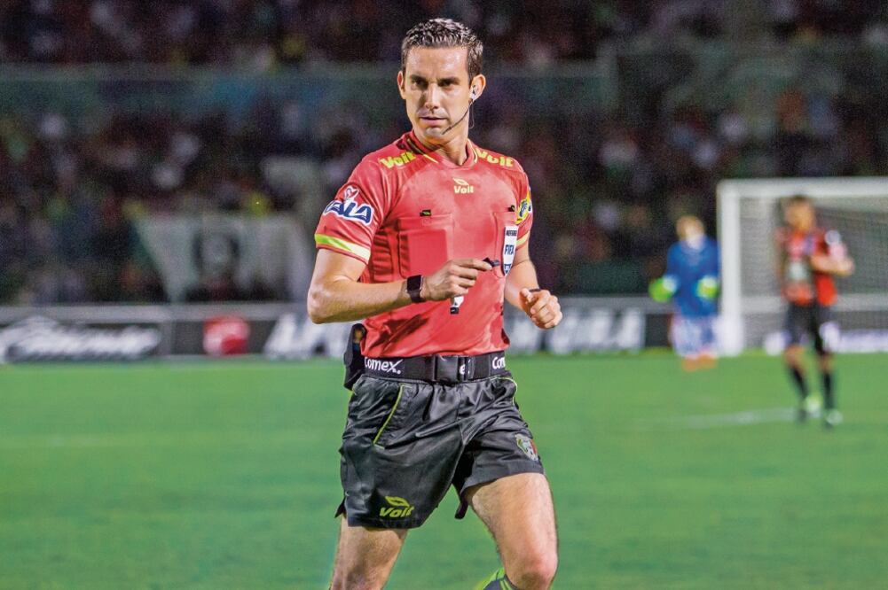 El arbitraje llevó a Ramos a concretar sueños. (CARLOS MORGAN. IMAGO7)