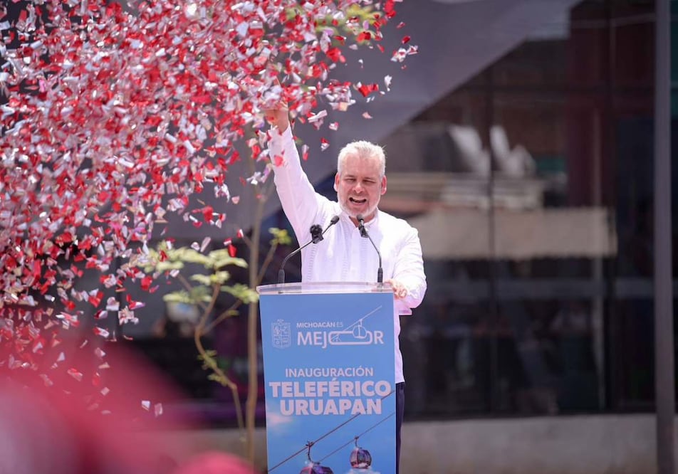 El gobernador michoacano, Alfredo Ramírez Bedolla, destacó que esta obra costó 3 mil 200 millones de pesos con recursos 100 por ciento estatales y cero deuda. Foto: Carlos Arrieta / EL UNIVERSAL