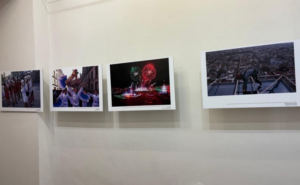 Se inauguró una exposición con las fotos más emblemáticas del libro en la galería. Foto: Especial.