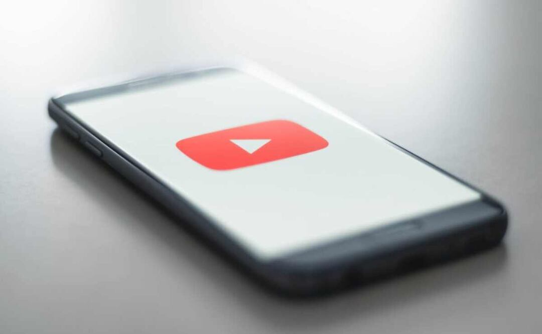 YouTube prueba función para añadir a la cola videos en iOS y Android