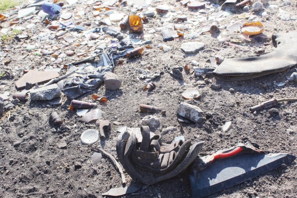 La organización ha encontrado además de restos óseos, algunos objetos como piezas dentales, ropa y tambos agujerados, como los que usa el crimen