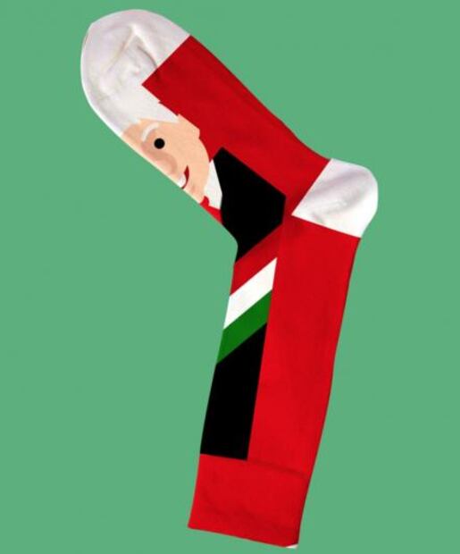 Robot virtual  vende calcetines de AMLO