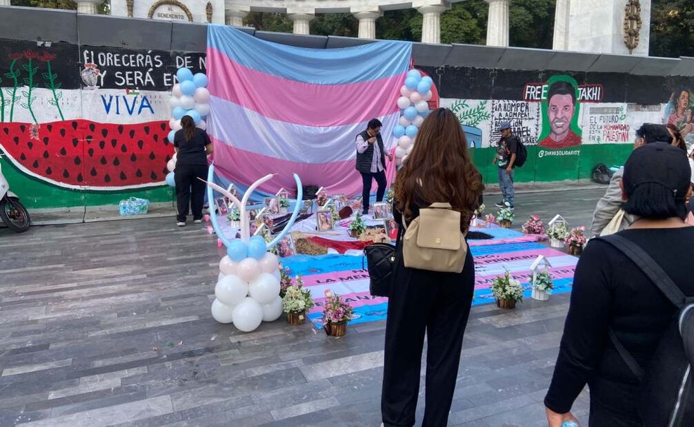 Protesta trans en Centro Histórico de la CDMX; colectivos exigen justicia ante ola de transfeminicidios.
Foto: Juan Carlos Williams