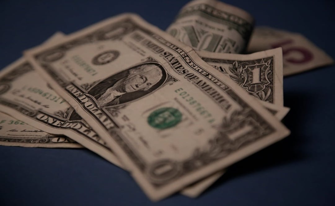 Dólar se vende en promedio en $20.85 en el AICM 