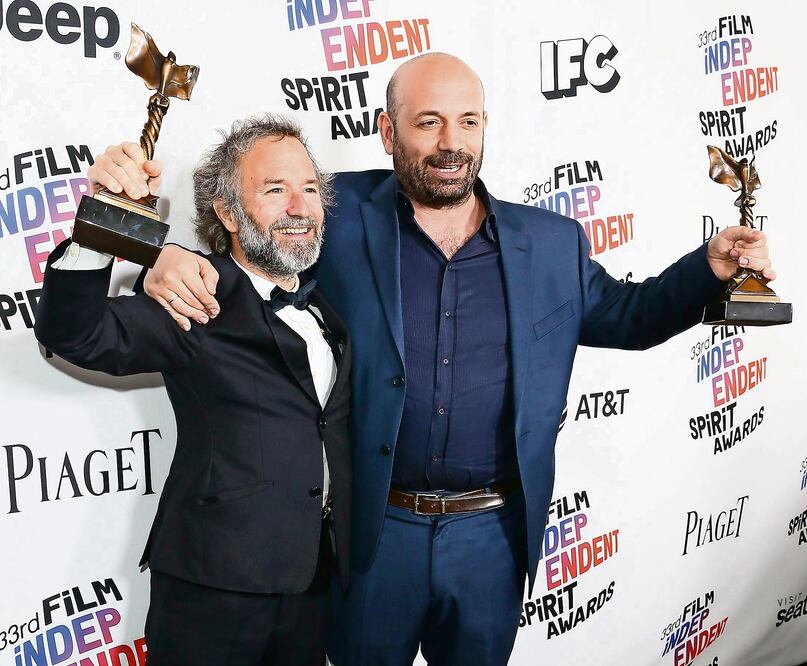 El producer Pedro Hernández Santos y el director Antonio Méndez Esparza (FOTOS: AFP Y REUTERS)