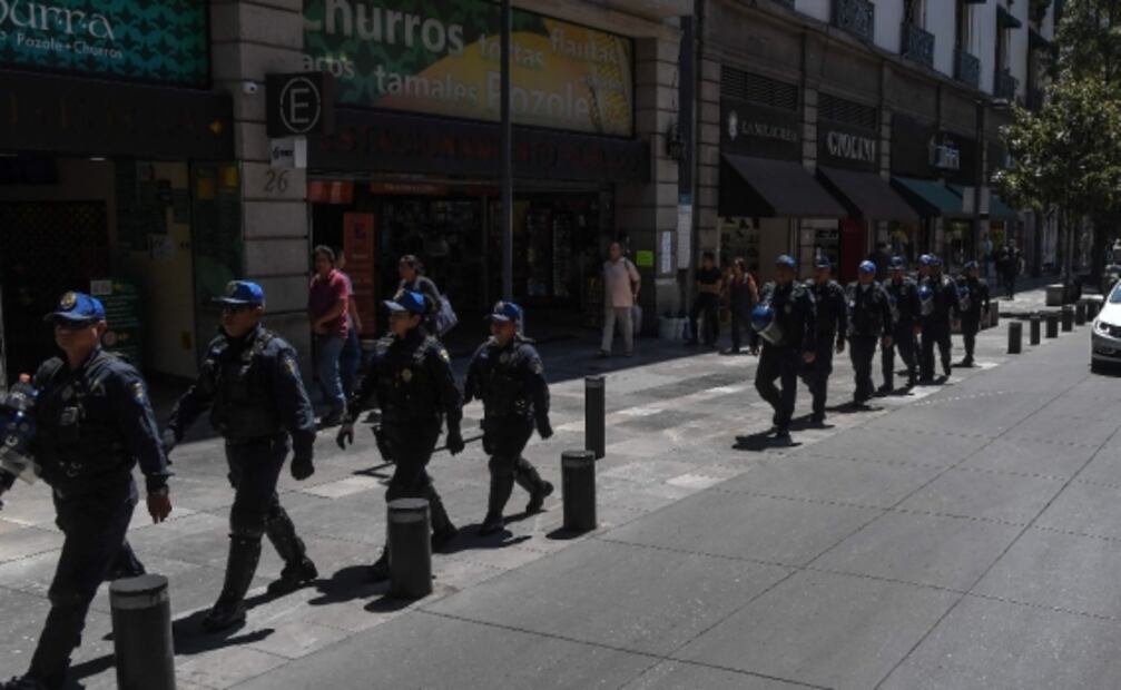 Policías decomisan bicis y mercancía en minicuadrantes