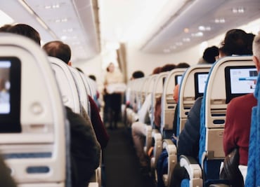 ¿Las aerolíneas cobrarán según el peso de los pasajeros?