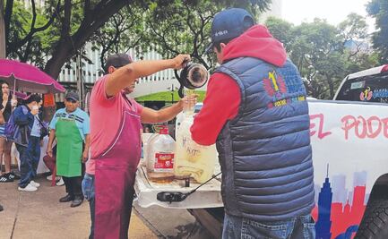 Cuauhtémoc coloca 12 contenedores de aceite de cocina