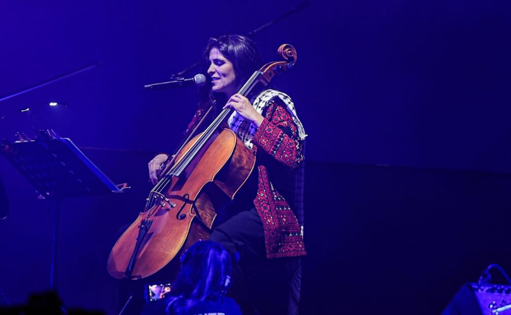 Sara Dowling, la cantante de jazz de raíces palestinas que emocionó en el concierto de Residente. Foto: Gabriel Pano/EL UNIVERSAL.