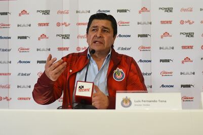 Tena quiere evitar se desestabilice Chivas con rumores