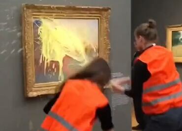 Activistas climáticos lanzan puré de papas a un cuadro de Monet en Alemania