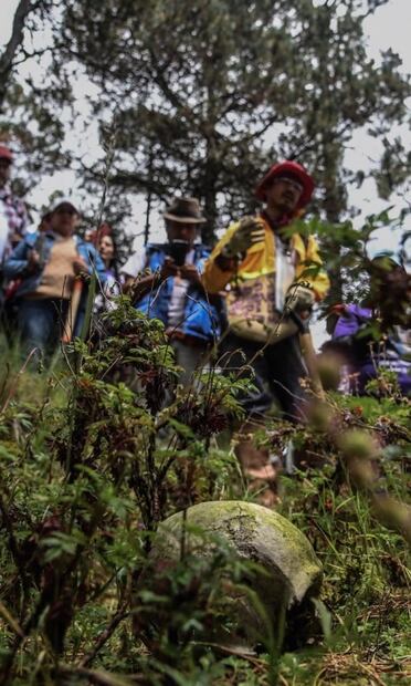 Llanto, una oración y un cráneo en el Ajusco